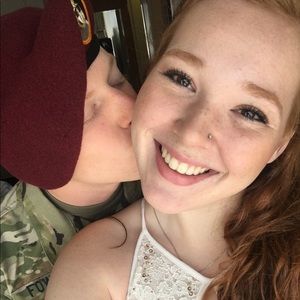 Meet your Posher, Savannah